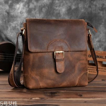 瘋馬皮是人造皮嗎？文藝青年的最?lèi)?ài)
