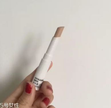 遮瑕棒什么時候用？用來修飾底妝妝容
