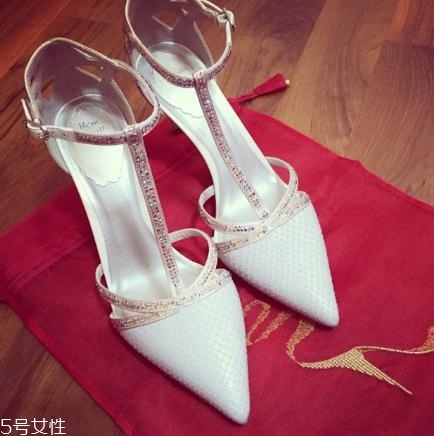 rene caovilla是什么檔次？無(wú)數(shù)女人的夢(mèng)幻水晶鞋