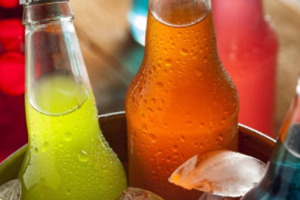 痛風(fēng)得病為什么低齡化？過(guò)量飲用含糖飲料