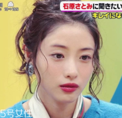 2018開年爆款色莓果紫，怎么涂更美？