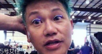 發(fā)光假睫毛多少錢？一閃一閃亮晶晶