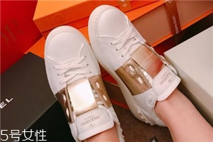 華倫天奴鞋子磨腳嗎？穿上它你就是仙女