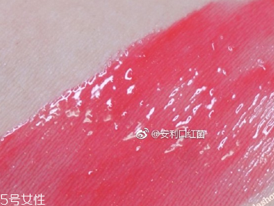 香奈兒唇釉738好看嗎？香奈兒唇釉738試色