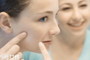 光敏食物真的會(huì)導(dǎo)致變黑嗎？只有敏感皮才要注意