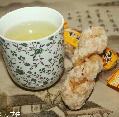 麻花可以帶上飛機(jī)嗎？要看帶多少
