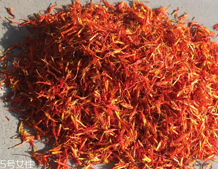 紅花泡腳孕婦可以用嗎？妊娠期禁止使用紅花