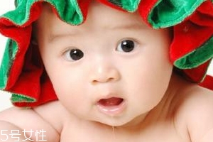 寶寶流口水怎么辦？這3點(diǎn)寶媽要注意