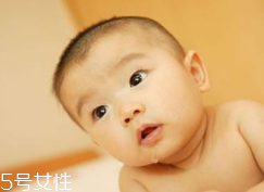 寶寶流口水怎么辦？這3點(diǎn)寶媽要注意