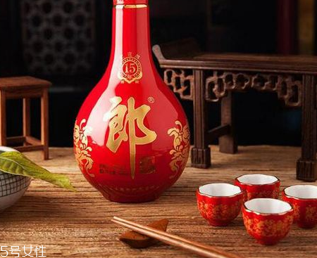 白酒加熱酒精會揮發(fā)嗎？白酒加熱后再喝危害少
