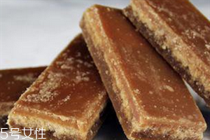 阿膠可以和紅糖一起吃嗎？煮紅糖水要放多少紅糖？