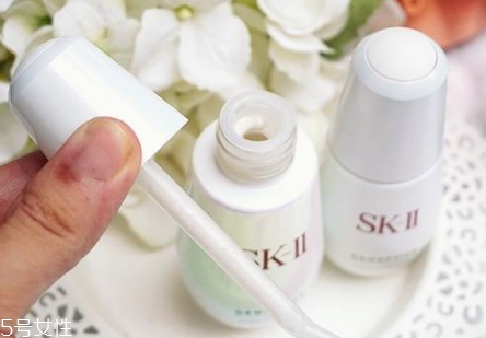 sk2小燈泡和小銀瓶哪個好？sk2小燈泡使用測評