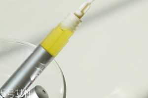 睫毛增長(zhǎng)液真的有用嗎？讓睫毛更加纖長(zhǎng)