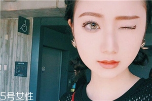 什么是折痕眼線？完整畫眼妝的順序