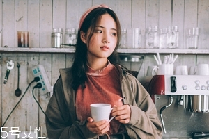 絲白祛斑軟膏多久見效？三個(gè)療程效果更佳