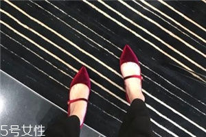 tabitha simmons是奢侈品嗎？紅毯上最常見(jiàn)的高跟鞋