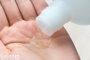 所有的爽膚水都能敷水膜嗎？這4種不適合