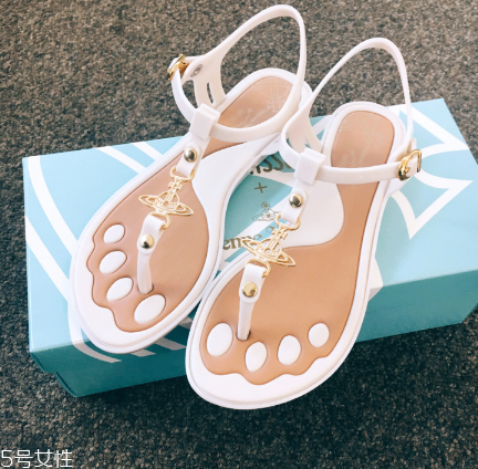 melissa果凍鞋好穿嗎？當下最時髦的鞋子