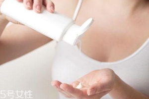 去角質(zhì)身體乳該怎么挑選？認(rèn)準(zhǔn)甘醇酸濃度最重要