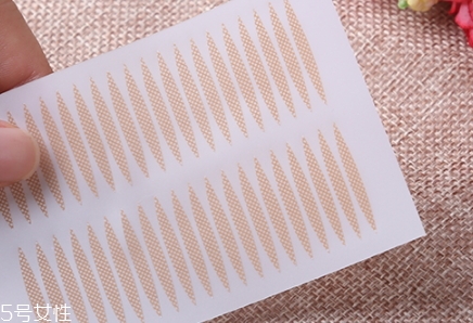 雙眼皮貼可以經(jīng)常貼嗎？不宜長期使用