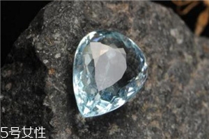 海藍(lán)寶是幾月生辰石？來(lái)自大海的生辰祝福
