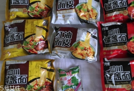 阿寬四川鋪蓋面好吃嗎？真實的試吃體驗
