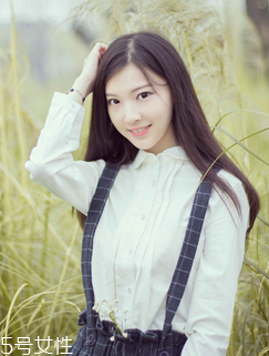 息斯敏能一天吃?xún)善瑔幔靠催^(guò)敏的嚴(yán)重程度