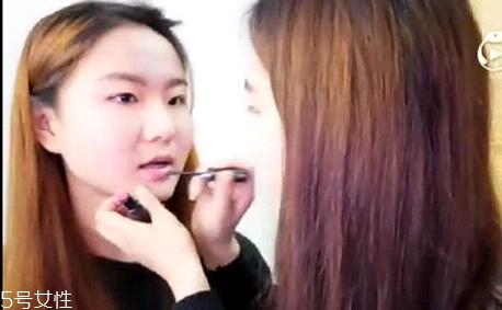 內(nèi)雙怎么畫眼線？內(nèi)雙眼皮畫眼妝技巧