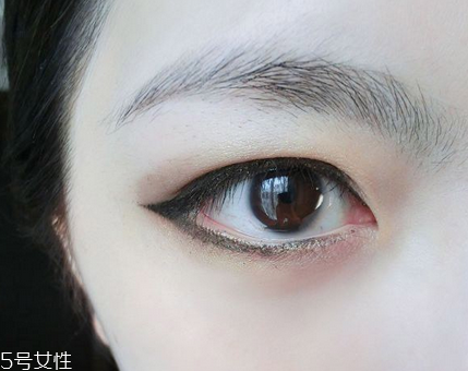 內(nèi)雙怎么變外雙眼皮？內(nèi)雙眼睛變大技巧