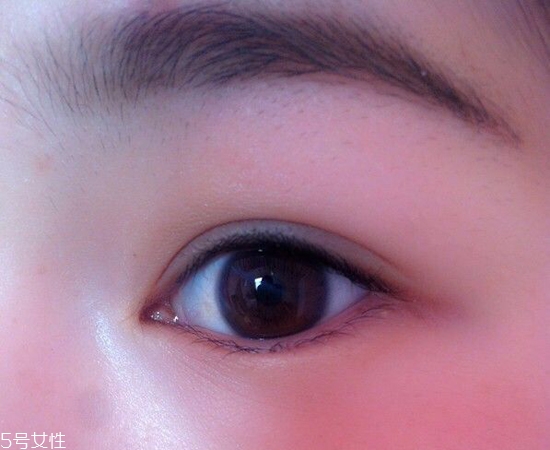 內(nèi)雙怎么畫眼線？內(nèi)雙眼皮畫眼妝技巧