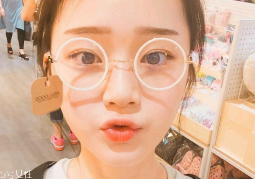 內(nèi)雙怎么畫眼線？內(nèi)雙眼皮畫眼妝技巧