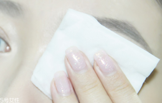 豆沙色眼妝怎么畫？超受歡迎的空氣眼妝畫法