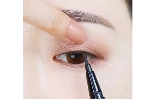 豆沙色眼妝怎么畫？超受歡迎的空氣眼妝畫法