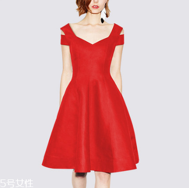 冬天紅色衣服怎么搭配？冬天就要紅