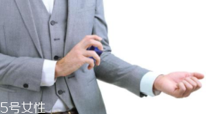 男士香水什么時(shí)候噴最好？出門前二十分鐘