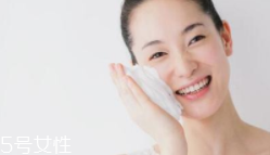 精華水購買要注意哪些成分？看清成分排位