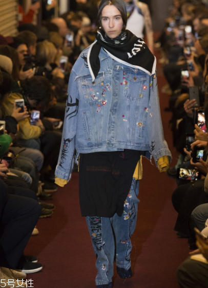 vetements2018秋冬系列服裝怎么樣_好看嗎？