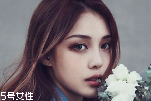 2018秋冬酒紅色眼妝怎么畫？神秘又有女人味的妝容