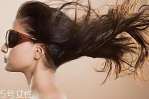 護(hù)發(fā)素常用成分是什么？護(hù)發(fā)素并不能修護(hù)頭發(fā)