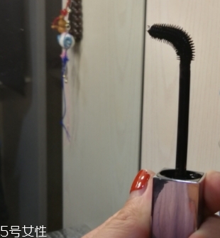 美寶蓮彎彎睫毛膏怎么樣？新品首發(fā)彎彎睫毛膏評測