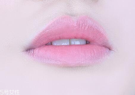 西柚色眼影怎么畫(huà)？教你畫(huà)高冷女神妝容