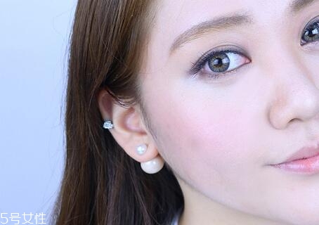 西柚色眼影怎么畫(huà)？教你畫(huà)高冷女神妝容