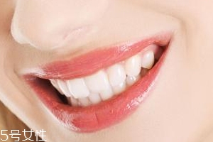 牙線(xiàn)和漱口水是否必要？抑菌護(hù)牙好習(xí)慣