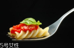 鋅對肌膚有哪些作用？鋅有助于防曬和抗衰老