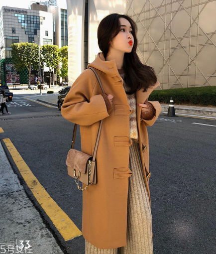 大衣干洗一次多少錢？不同地區(qū)收費(fèi)不同