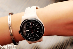 swatch手表怎么調(diào)日期和時間？