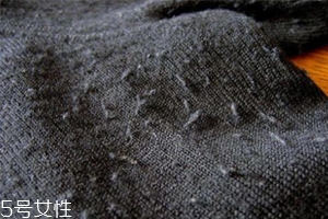 毛衣起球怎么去毛？這些日常物品都能輕松刮掉
