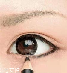 眼線液筆不出水怎么辦？畫眼線的常見誤區(qū)