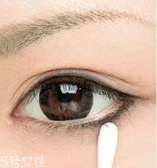眼線液筆不出水怎么辦？畫眼線的常見誤區(qū)