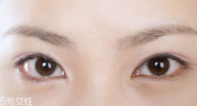 割雙眼皮的術(shù)前準(zhǔn)備有哪些？割雙眼皮的常見做法